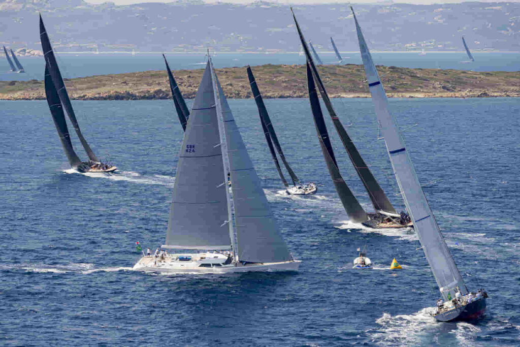 Los grandes esloras se citan en la Maxi Yacht Rolex Cup