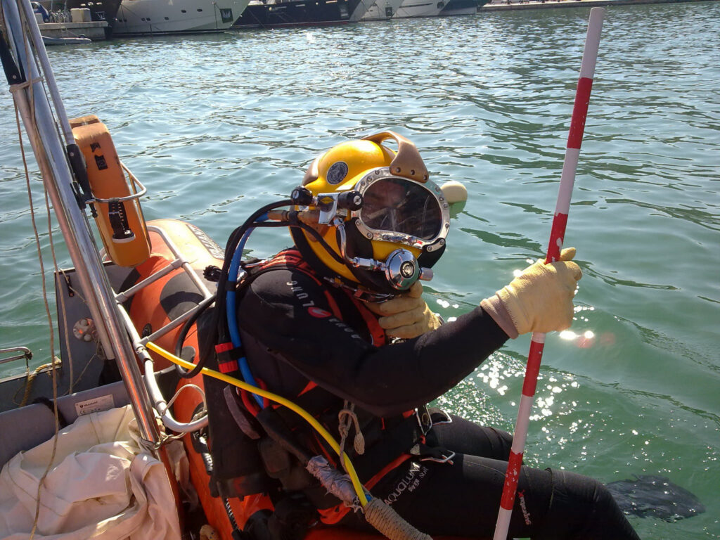 El buceador que intentó rescatar a Garfella sigue grave “pero sin peligro para su vida”