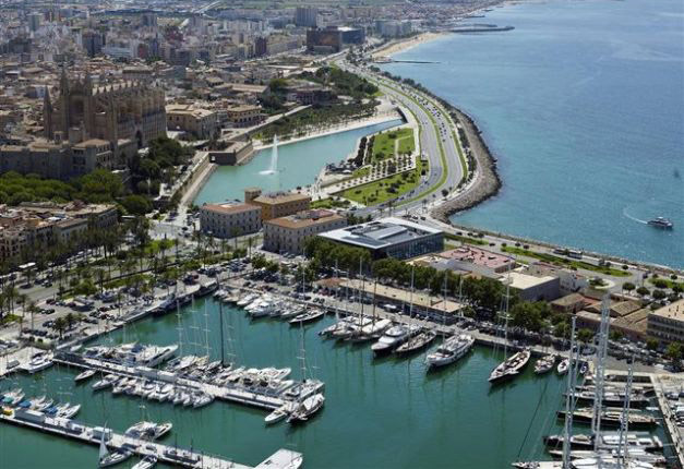 España no cambia su criterio en el uso privativo de barcos de chárter