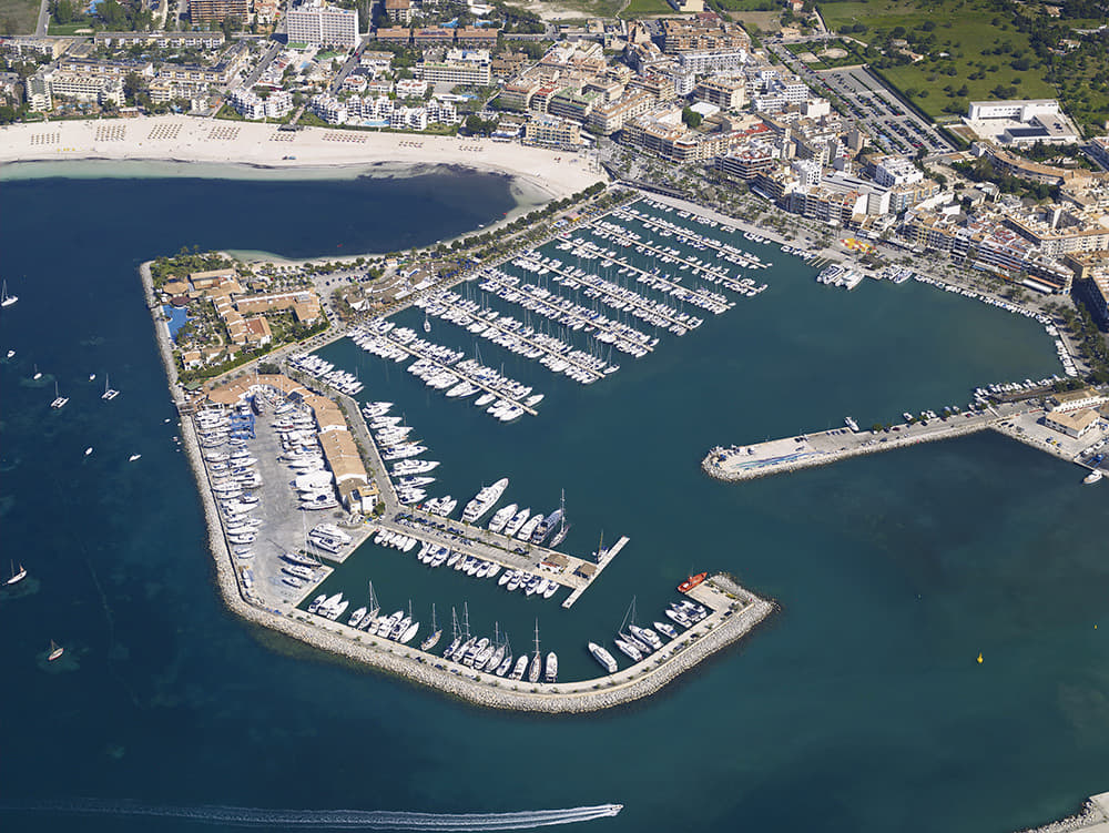 La Comisión de Medioambiente frena la ampliación de Alcudiamar