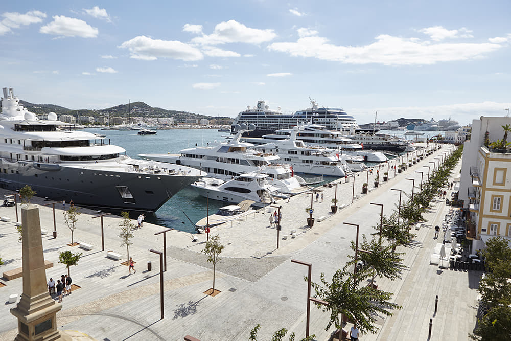 Dudas sobre el estado de la marina para superyates en Ibiza