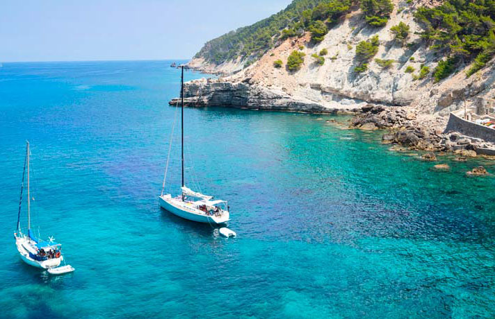 El chárter inicia un ejercicio clave para su supervivencia en Baleares