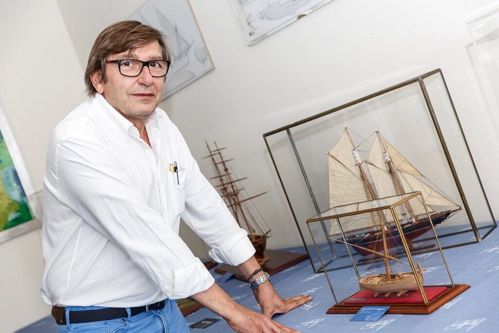 Manuel Gómez estrenó el ciclo de «Converses amb la mar»