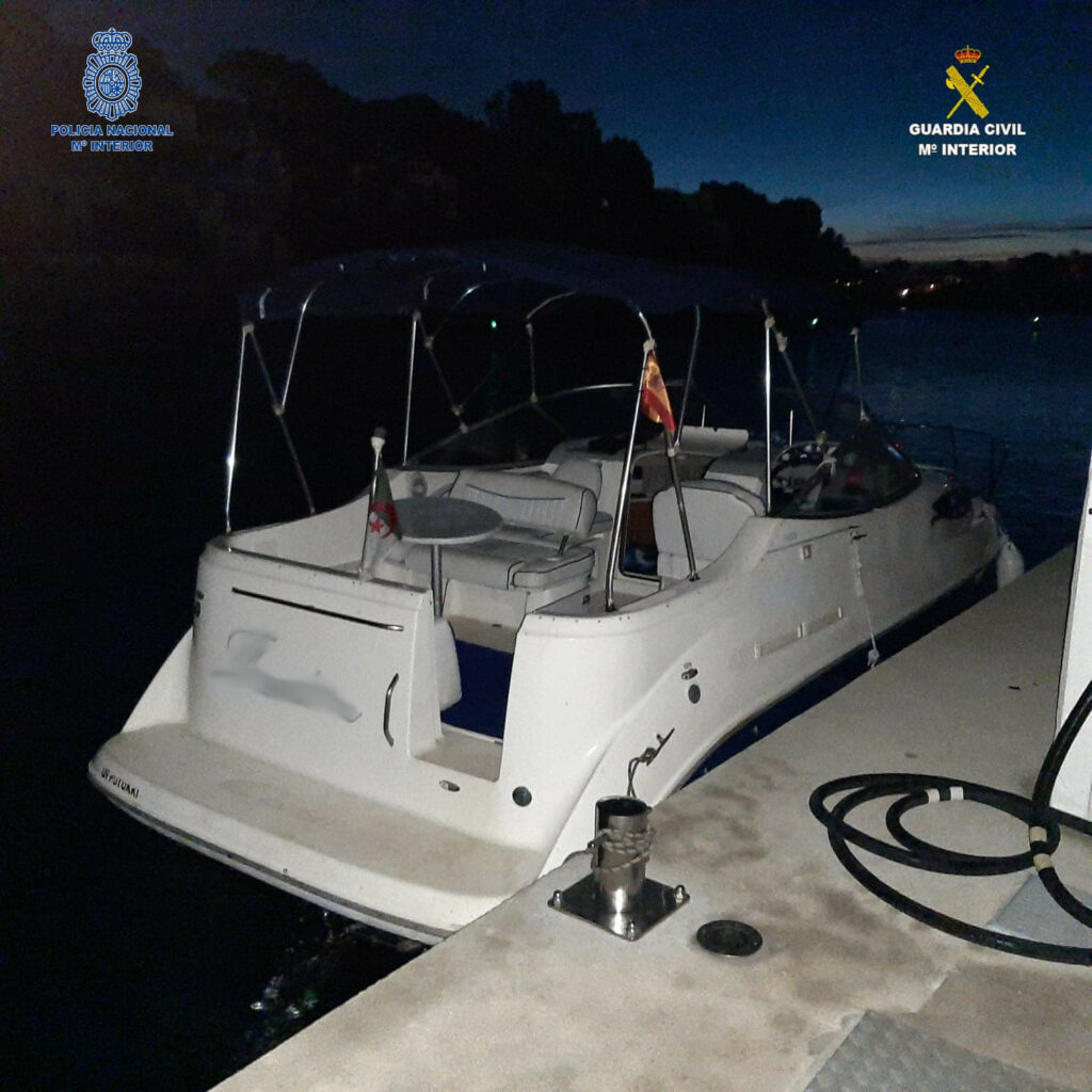 Las nuevas pateras a Baleares: lancha cabinada y billetes a 4.000 euros