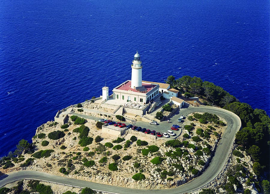 La APB licita los bares de los faros de Formentor y d’Artrutx