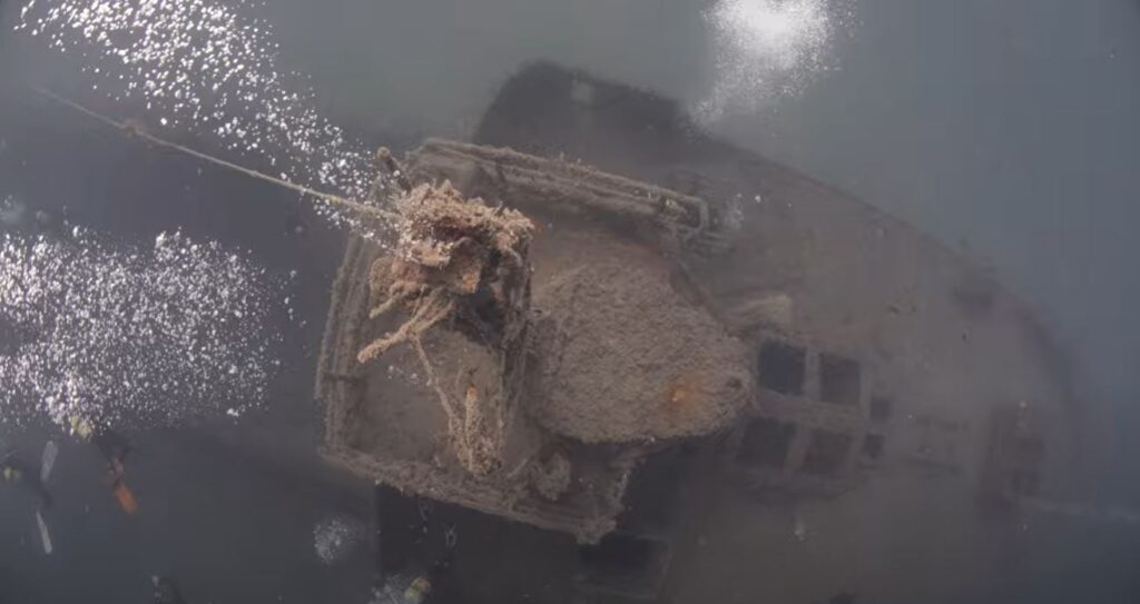 Buceo en Mallorca: la triste historia del pecio norte del puerto de Palma