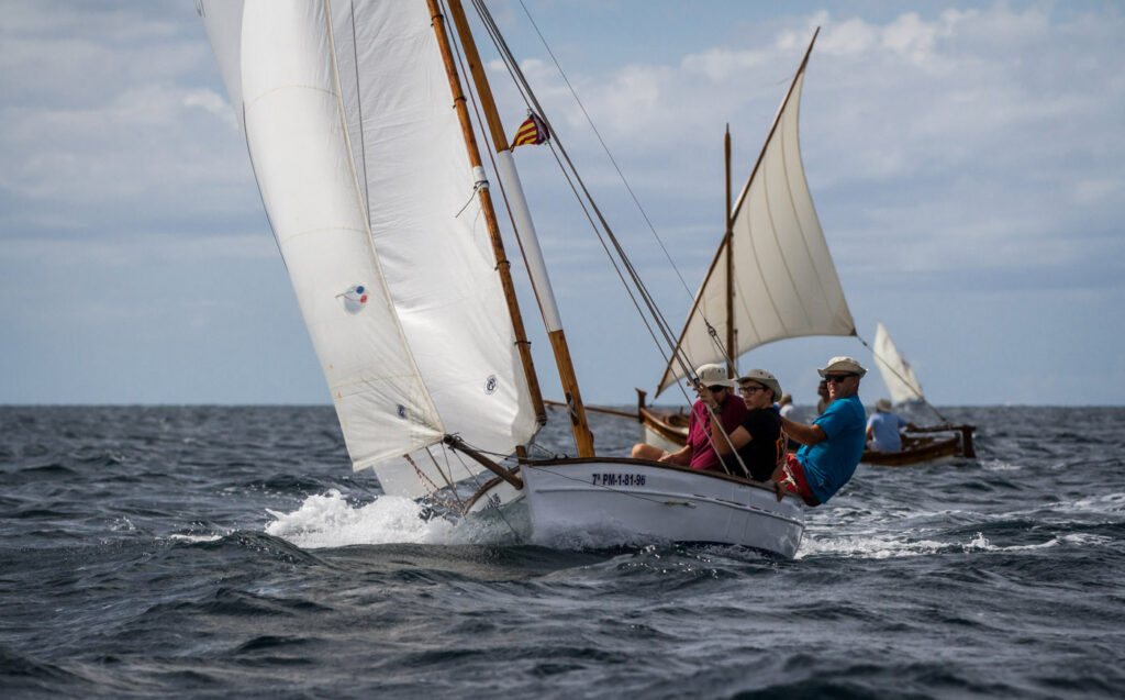 La vela latina regresa a Portocolom