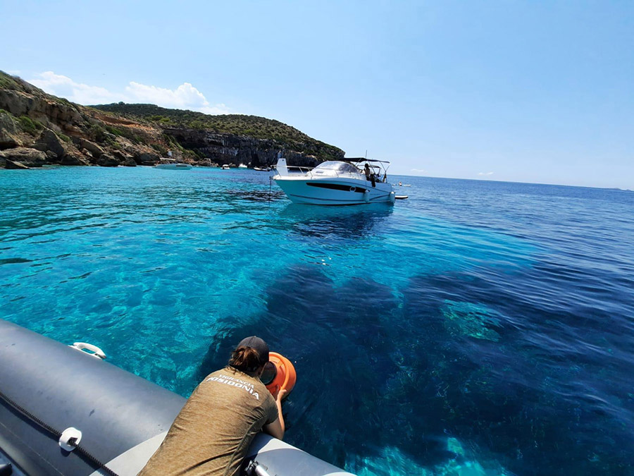 El conseller Mir promueve una campaña ciudadana de chivatazos contra los navegantes