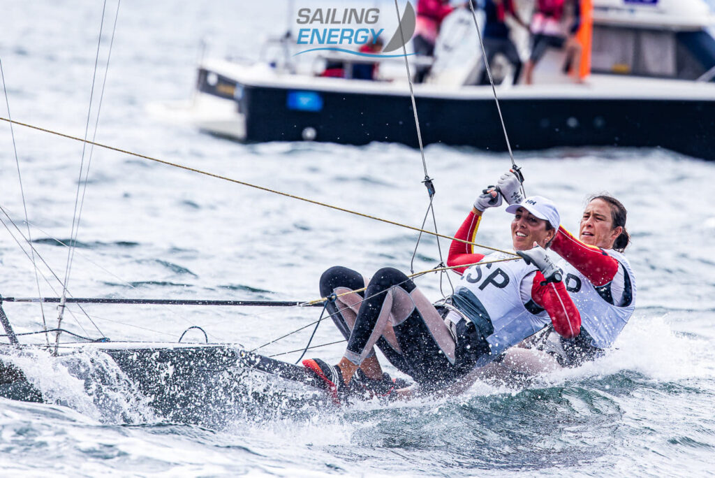 Támara y Paula: a un punto del oro cuando faltan cuatro regatas