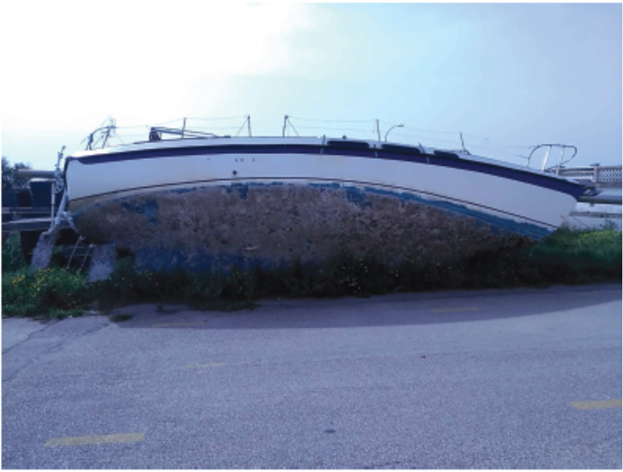 Ports IB subastará varios motores y barcos abandonados