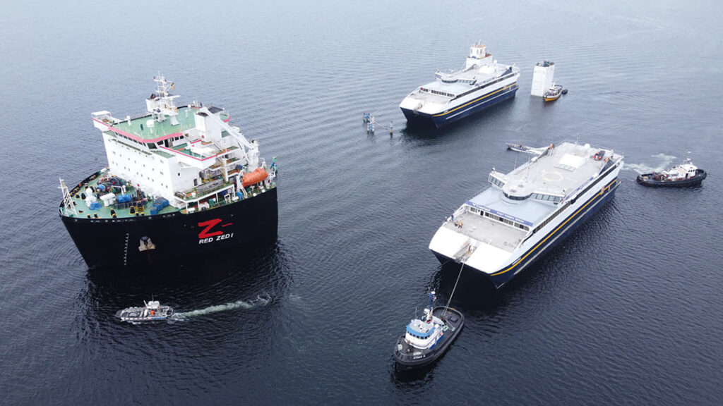 Un super carguero desembarcará en Ibiza dos nuevos fast ferries