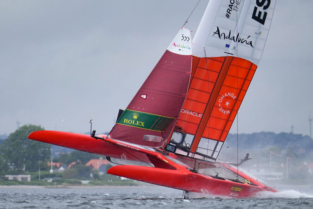 El equipo español de SailGP se refuerza con regatistas olímpicos