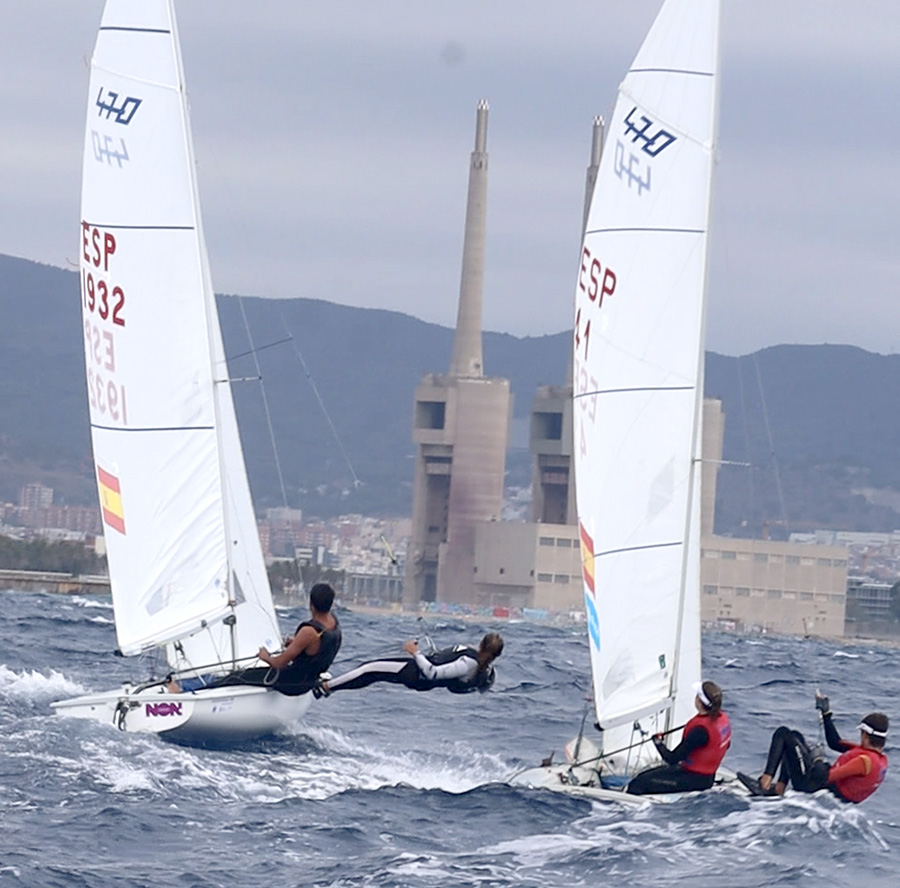 María Bover lidera el estreno del 470 Mixto en Barcelona