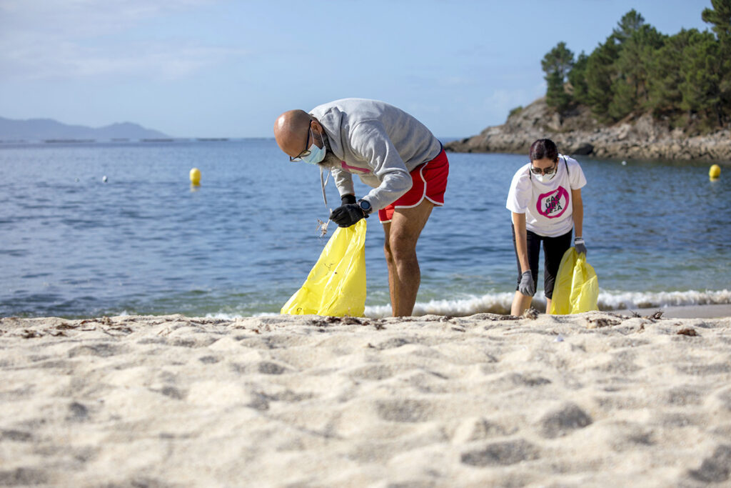 “1 metro cuadrado por las playas y los mares”