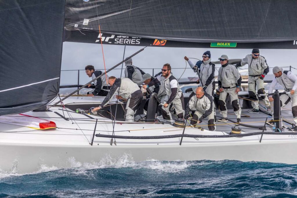 Sled acaricia la victoria en el mundial de TP52