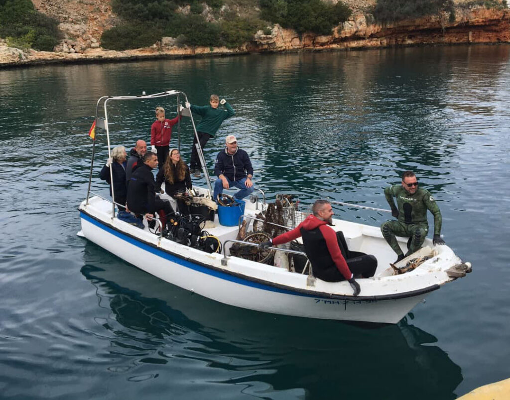Es Nàutic organiza una jornada de limpieza submarina