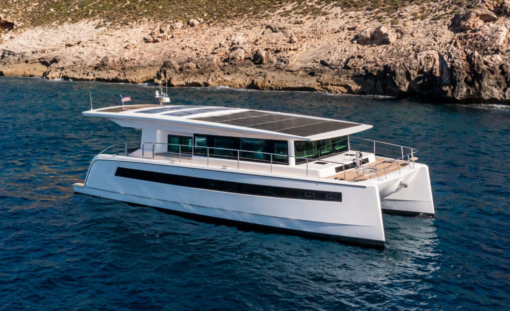 Silent 60, un barco de energía ilimitada