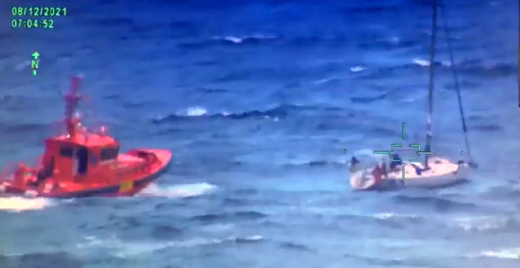 24 horas a la deriva y con una vía de agua: odisea en aguas de Dragonera