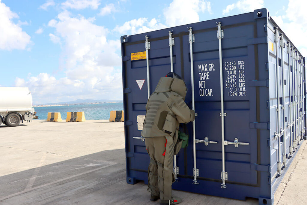 ¿Qué pasaría si se descubriera una bomba en el Puerto de Palma?