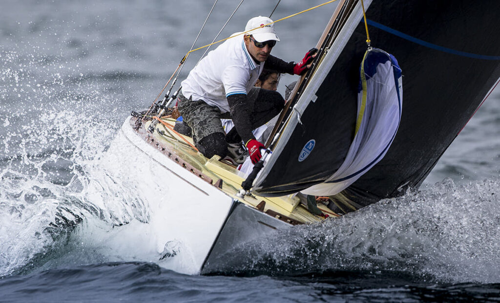 El regatista Alberto Viejo evoluciona favorablemente tras su grave accidente