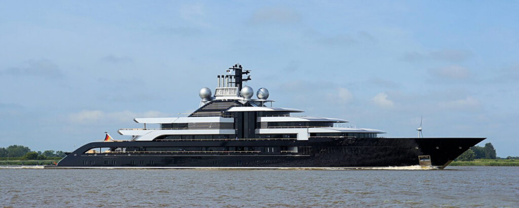 Uno de los megayates rusos más grandes del mundo, ‘cazado’ en Tarragona