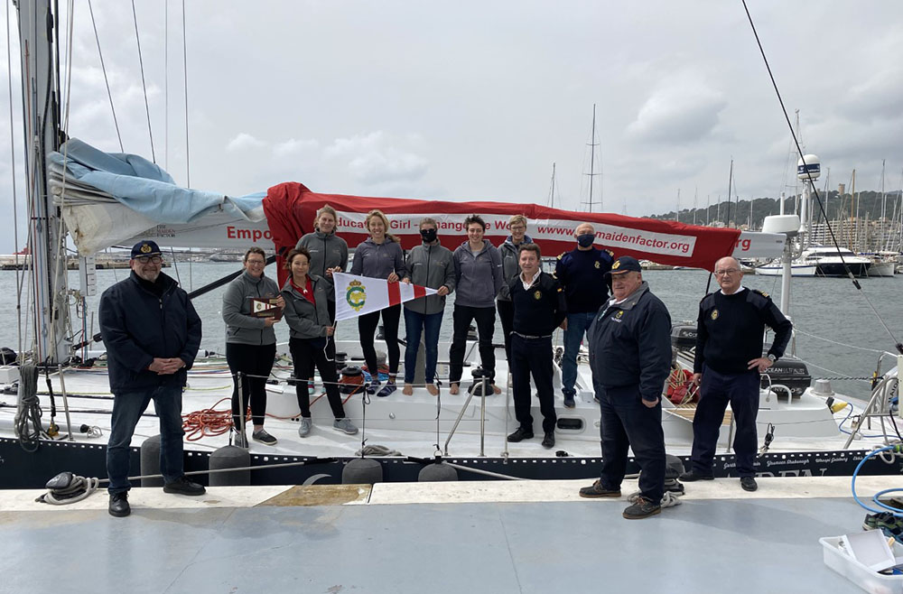 Los capitanes de yate de Mallorca despiden al Maiden