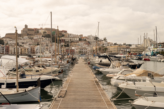 El Náutico de Ibiza pide una solución a los pantalanes flotantes