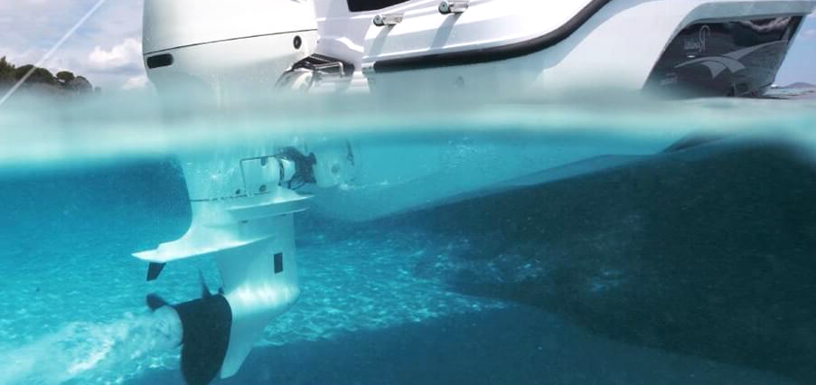 El acusado de arrollar con su lancha a dos bañistas alega que estaban fuera de la zona balizada