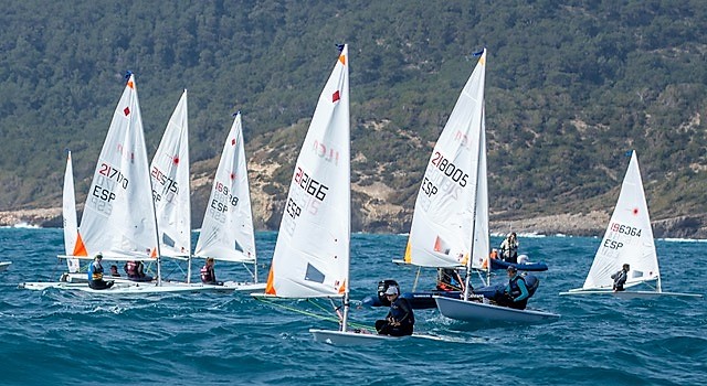 Juan Santos consigue en Ibiza el título nacional de Ilca 4