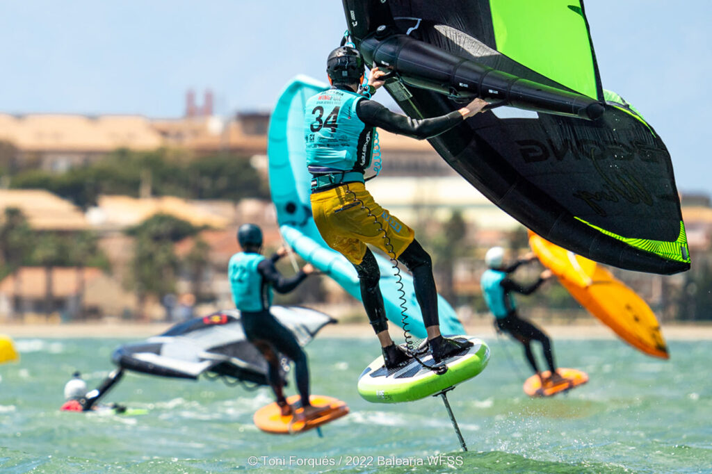 Sant Antoni recibe a los mejores Wing Foil de España