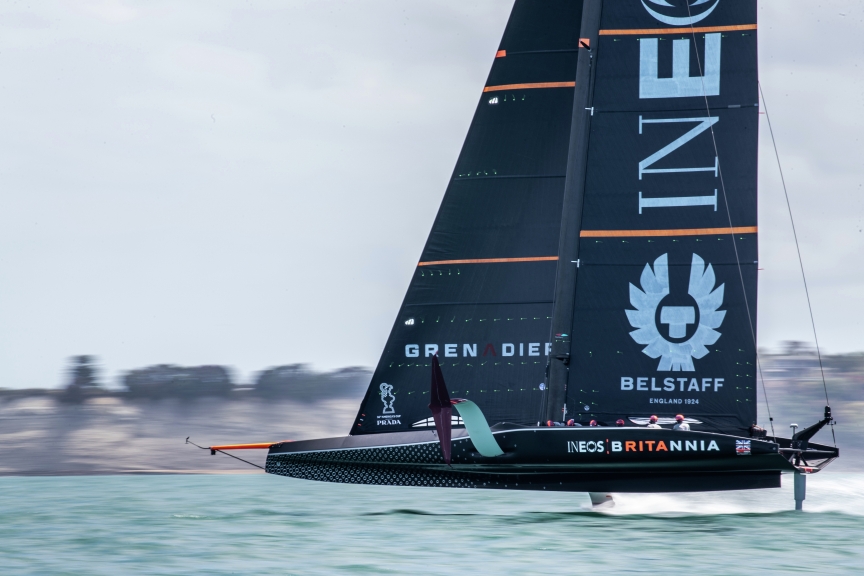 Ineos Britannia ya construye su sede de Copa América en Mallorca