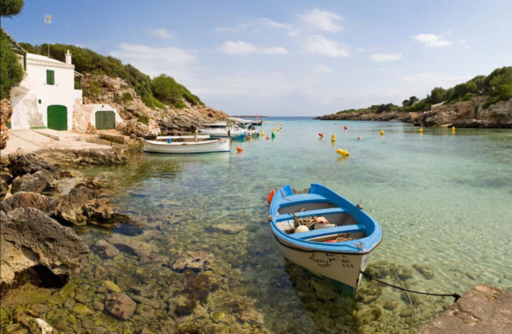 Los empresarios menorquines, preocupados por la reducción de amarres