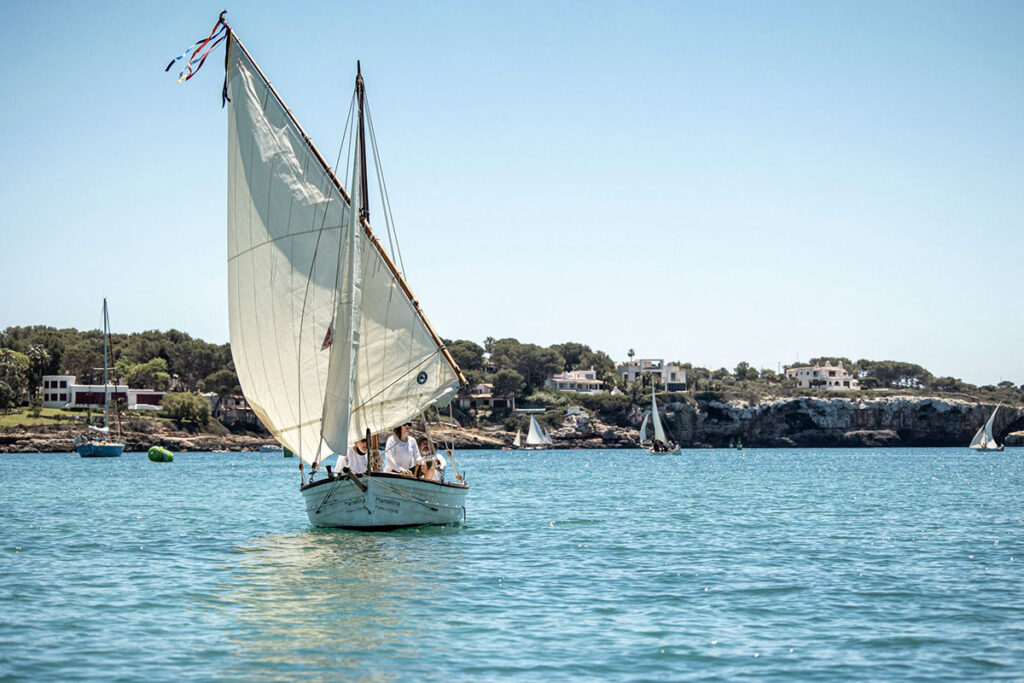Regresa la trobada de vela latina del Club Nàutic de Portocolom