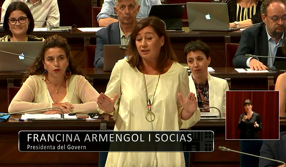 Armengol asegura que no ha incidido en los concursos de la APB