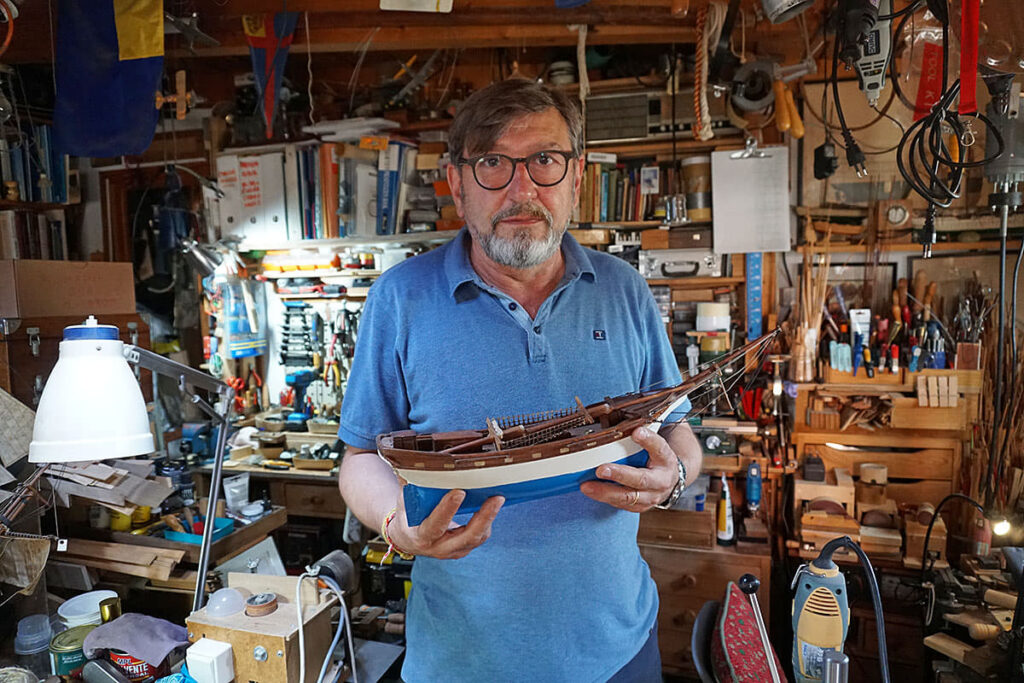 Manolo Gómez, medalla de oro cultural de la Real Liga Naval