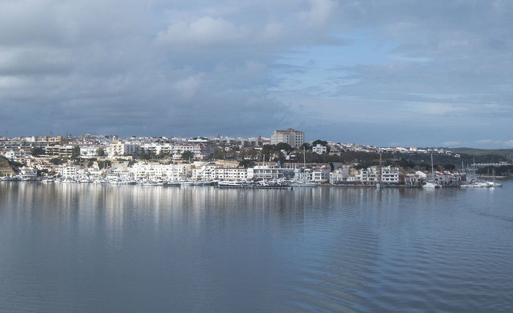 El Marítimo de Mahón, más cerca de recuperar sus amarres