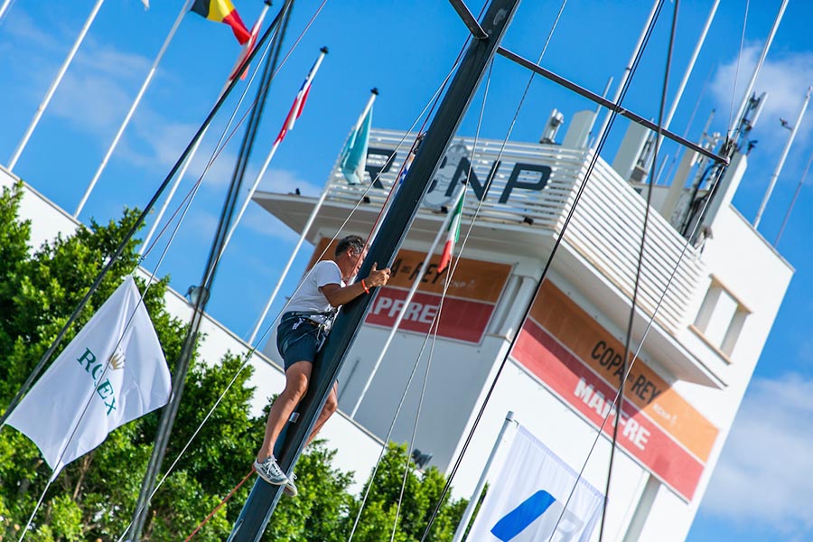 Los clubes náuticos de España se vuelcan con el RCN Palma