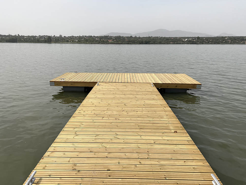 Un pantalán adecuado para entornos naturales