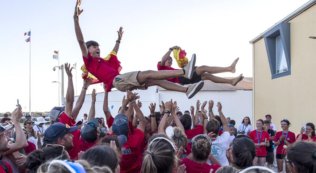 Los regatistas del CN Arenal consiguen tres medallas en el europeo juvenil de 420