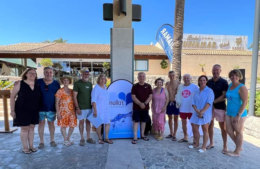 Más de 1.700 personas se mojan por la esclerosis múltiple