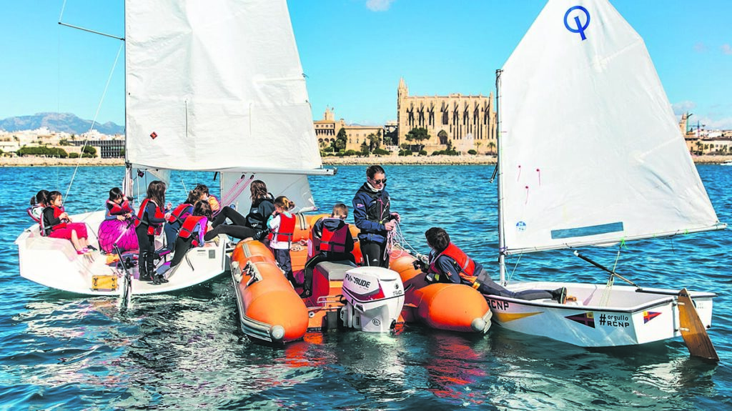 Menos fotos y más apoyos