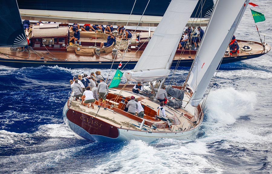 Tecnología y glamour se unen en los colosos de la vela