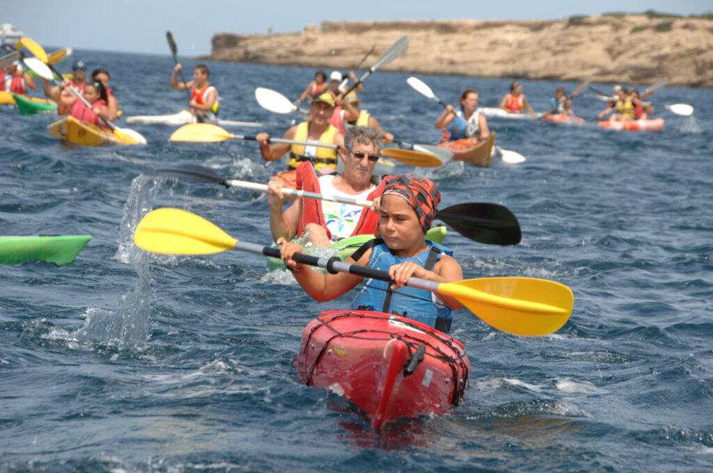 Sant Antoni vuelve a celebrar el Día de la Piragua