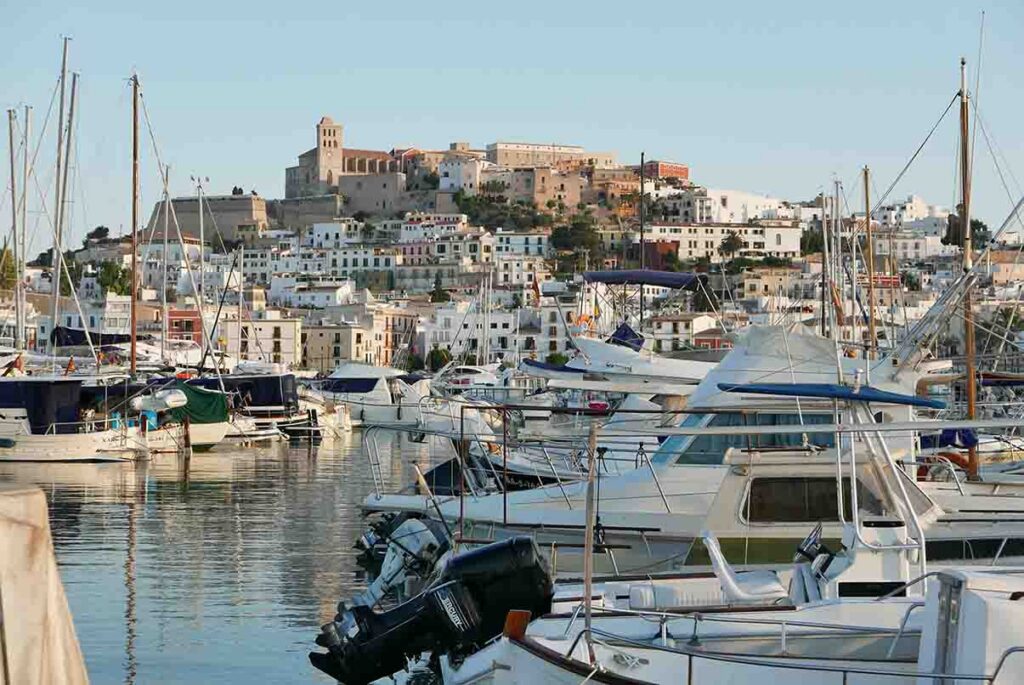 La APB convocó el concurso de Ibiza sin esperar un informe favorable al club náutico