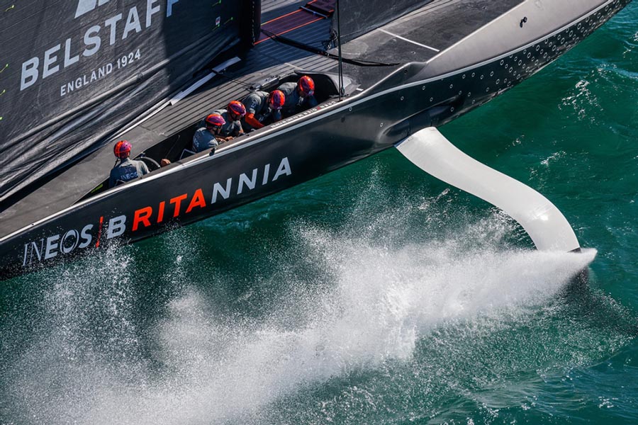 INEOS botará su nuevo barco en la base de Palma