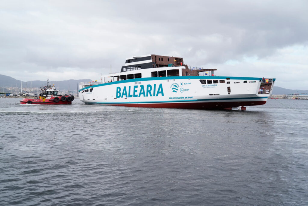 El ferry eléctrico que unirá Ibiza y Formentera ya está en el agua