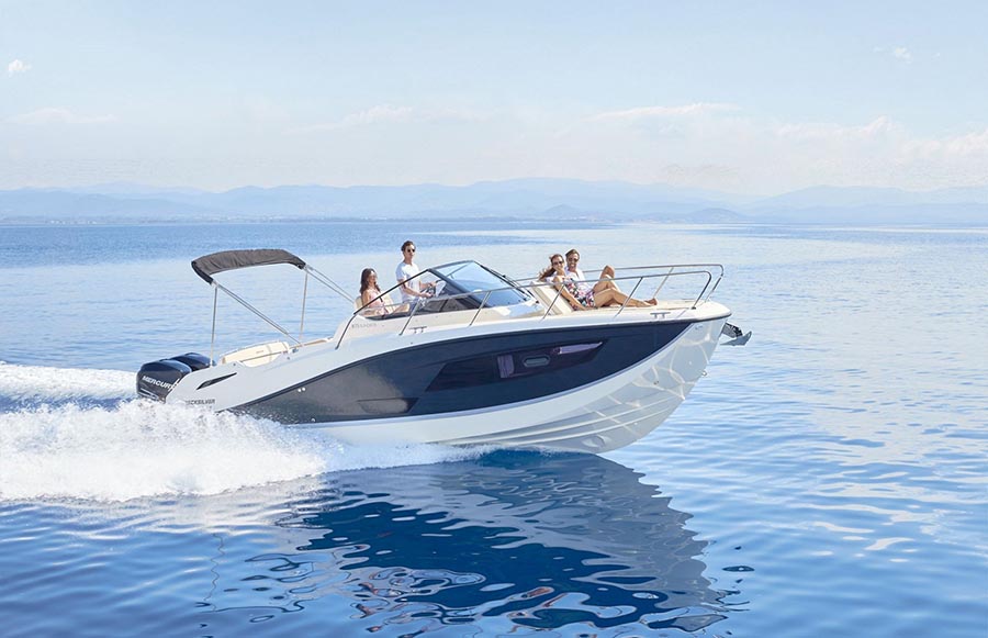 El mercado náutico no logra remontar en verano