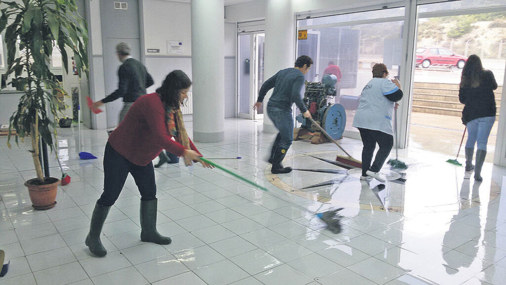 Escuela Náutico Pesquera: un deterioro que no cesa