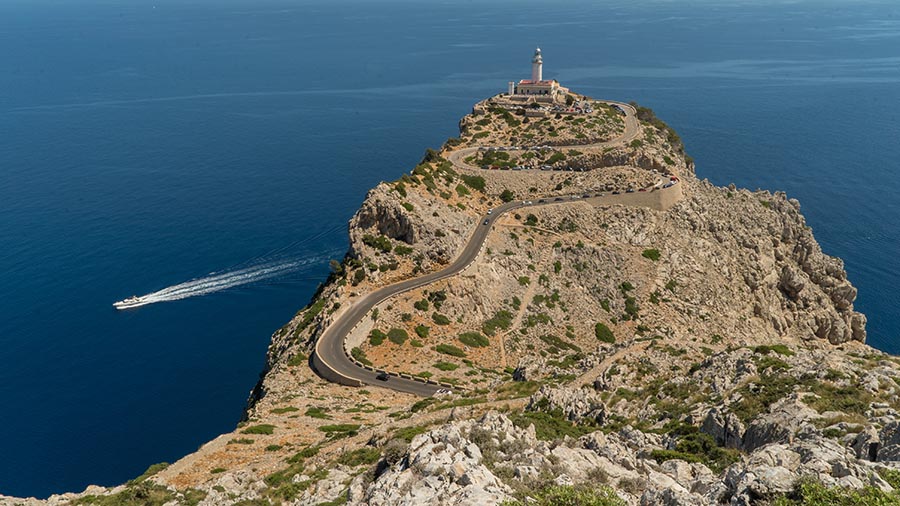 El lunes se reanudan las obras de la carretera del faro de Formentor