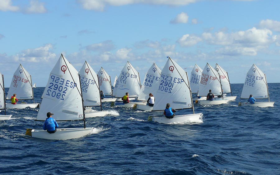 El campeonato de Ibiza de vela ligera se decide este fin de semana